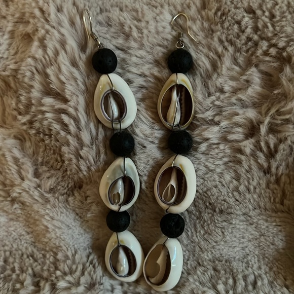 Free People shell double strand choker and matching earrings - Picture 2 of 2